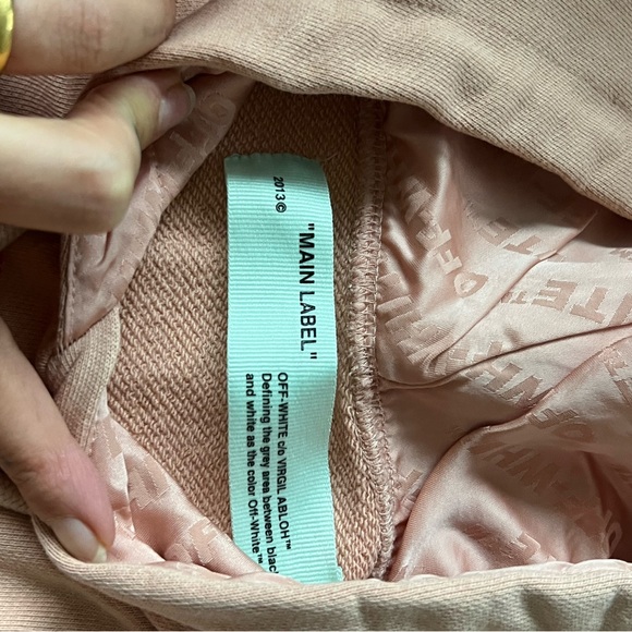 Off white Pink Hoodie and w removable sleeve - Picture 3 of 6